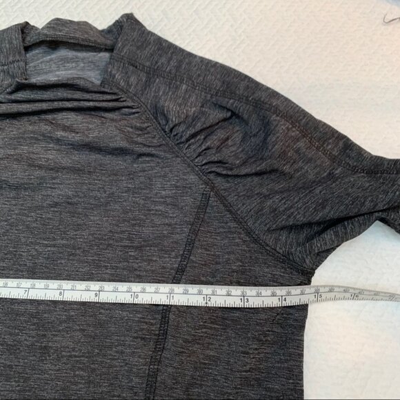𝅺joe Fresh🌸Long Sleeve Grey Workout Top Mock Neck Size XS - Picture 7 of 7